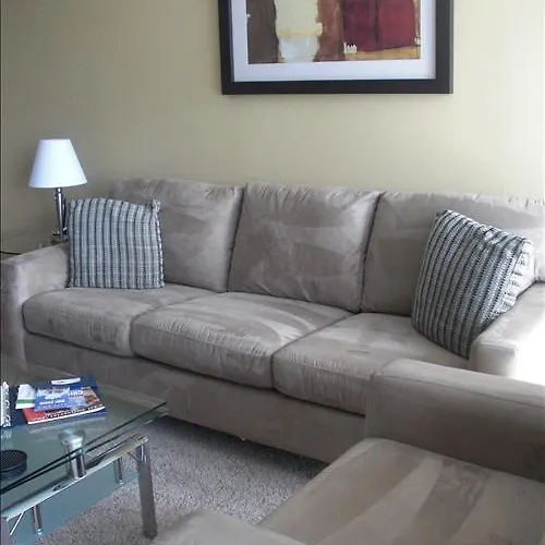 - Eugenie Terrace Two-bedroom Appartamento